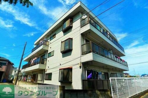 埼玉県所沢市大字上安松 3階建
