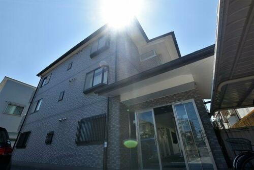 大阪府高石市東羽衣１丁目 築30年10ヶ月 3階建