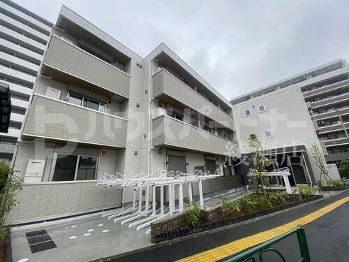 セレスティア大谷田 3階建