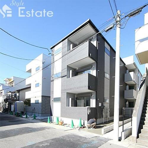 愛知県名古屋市北区上飯田北町３丁目 3階建 