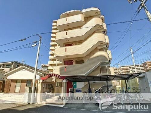 グランデュア宮田 5階建