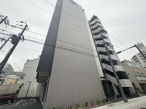 兵庫県神戸市東灘区青木２丁目  10階建