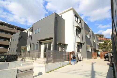 神奈川県川崎市宮前区土橋２丁目 3階建