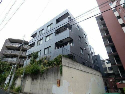 東京都新宿区富久町 賃貸マンション