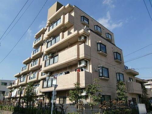 東京都世田谷区千歳台３丁目 6階建