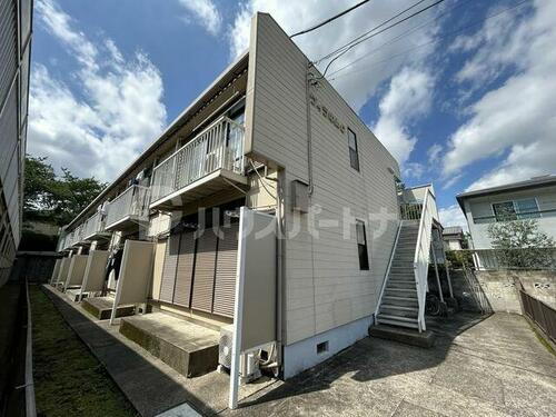 ヴィラ中山Ｃ棟 2階建