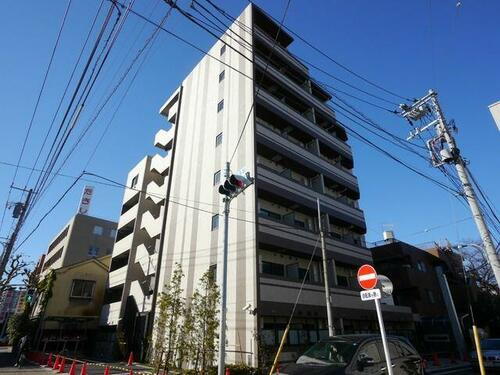 東京都北区神谷２丁目 8階建