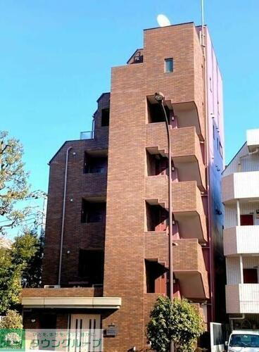 ベダード 地上6階地下1階建