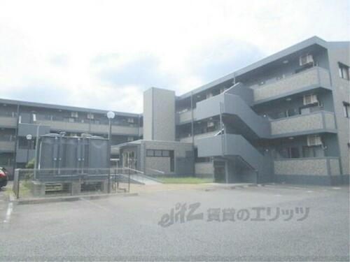 滋賀県栗東市中沢２丁目 築19年11ヶ月 3階建