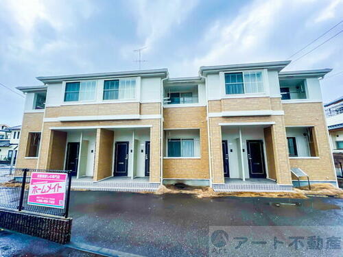 フローラルコート 2階建
