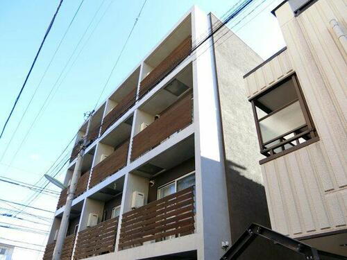 東京都世田谷区代田１丁目 4階建