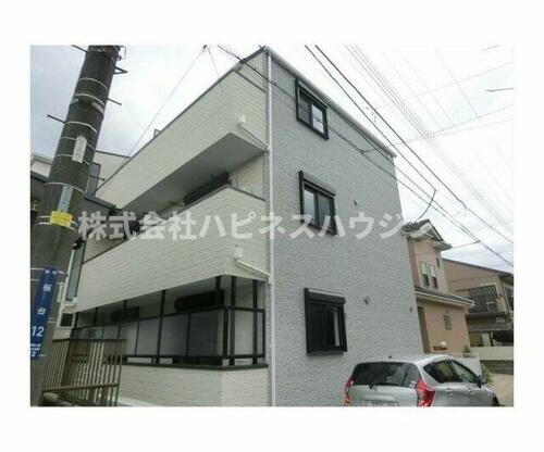 Ｃａｓｓｅｔａ　Ｃａｒｉｎａ（カゼッタ　カリーナ）