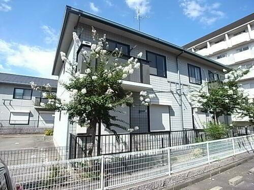 ラークヒルズ弐番館 2階建