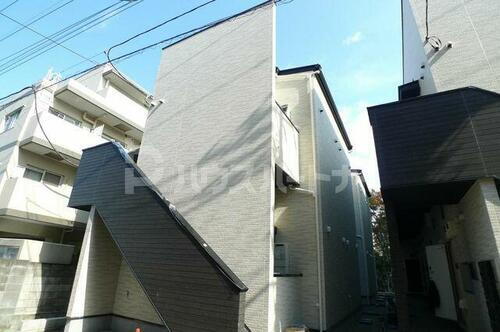 Ｒｉｖｅｒ　Ｓｉｄｅ　Ｖｉｌｌａｇｅ