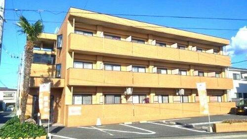 ベルエアー 3階建