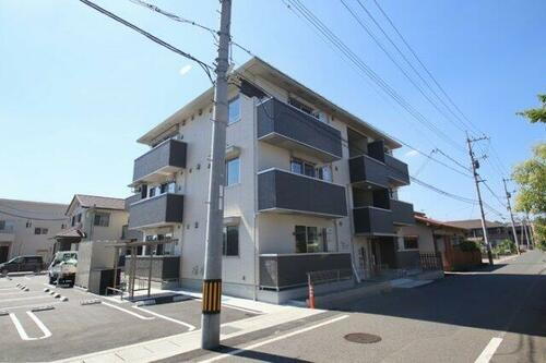 フレッチェ・ボスコ　Ⅵ（６） 3階建