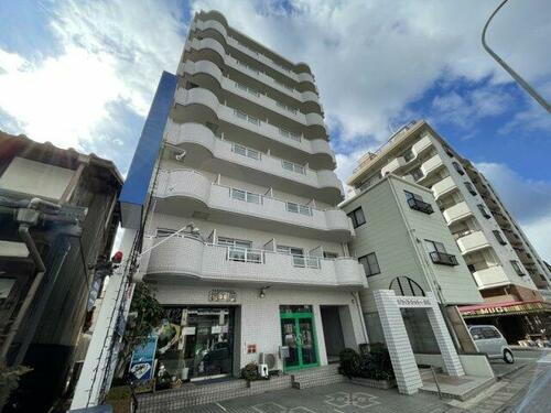 ホワイトシャトー小林