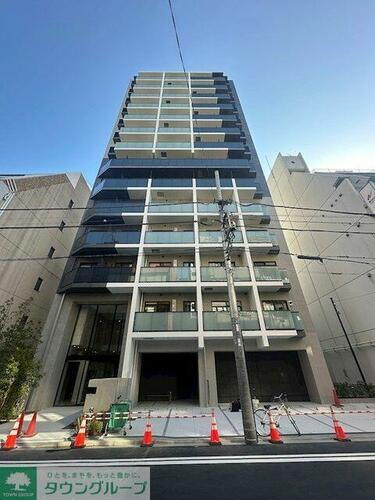 東京都千代田区岩本町１丁目 14階建