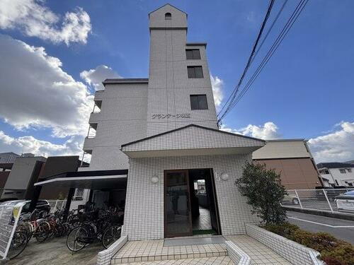 兵庫県明石市小久保３丁目 築37年12ヶ月 5階建