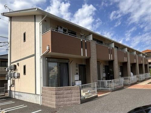 テラスハウス三笠 2階建