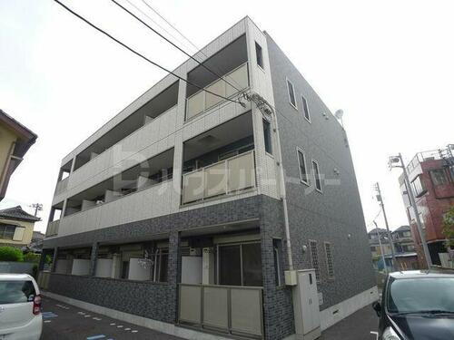 カーサ内山 3階建
