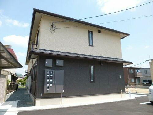 岡山県総社市真壁 2階建