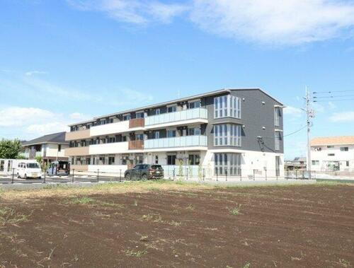 熊本県熊本市東区長嶺東４丁目 3階建