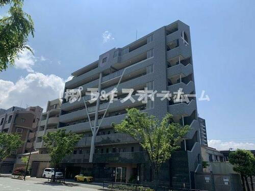福岡県福岡市東区箱崎３丁目 8階建 築24年3ヶ月