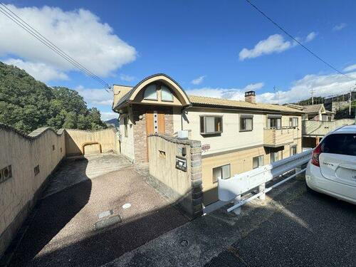 兵庫県宝塚市光ガ丘２丁目 賃貸一戸建て