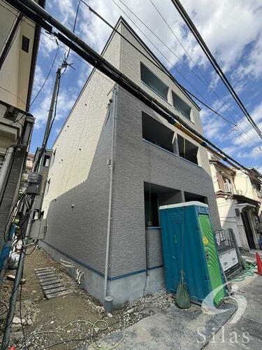 大阪府大阪市東淀川区淡路５丁目  3階建