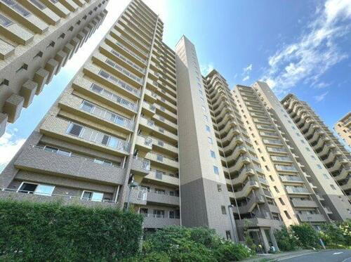 大阪府豊中市新千里東町２丁目 賃貸マンション