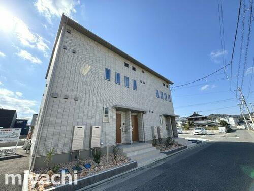 徳島県徳島市八万町夷山 賃貸アパート