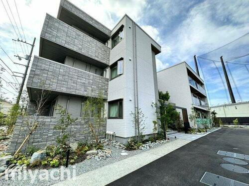 徳島県徳島市南田宮１丁目 3階建 築2年12ヶ月