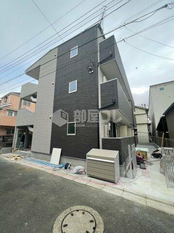 エスペランサ四ツ木 3階建