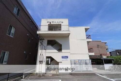 富山県富山市寺町 3階建