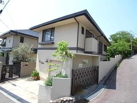 ＬＡ・ＬＵＮＡ