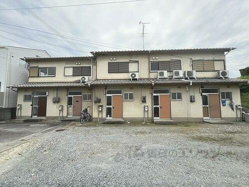 兵庫県伊丹市荻野８丁目 テラスハウス