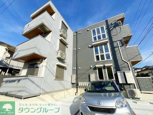 神奈川県横浜市港南区笹下７丁目 3階建