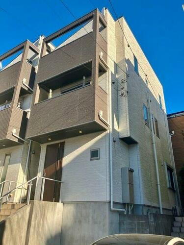 神奈川県横浜市神奈川区上反町２丁目 賃貸一戸建て