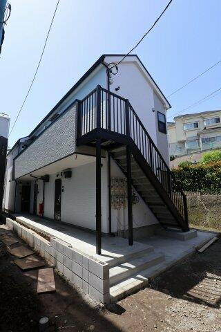 神奈川県横浜市西区西戸部町１丁目 賃貸アパート