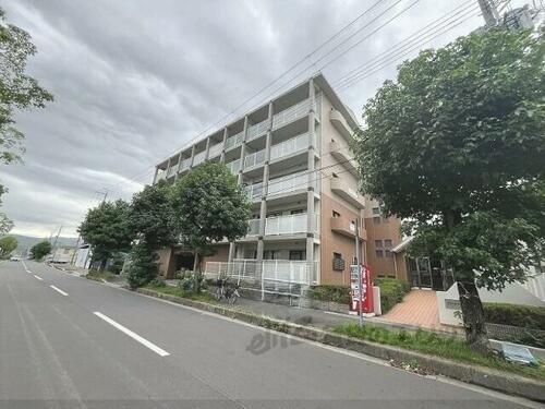 兵庫県伊丹市荻野２丁目 賃貸マンション