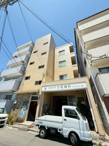 兵庫県明石市本町２丁目 4階建