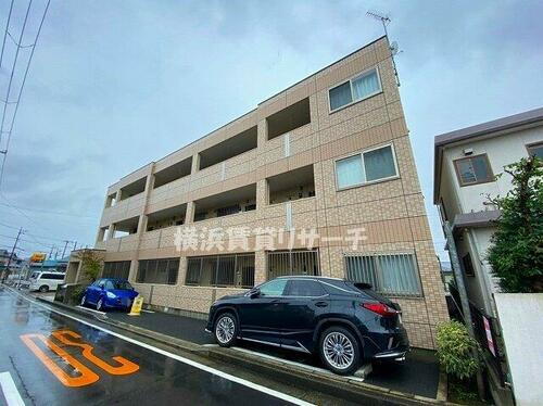 神奈川県横浜市南区清水ケ丘 築10年1ヶ月 3階建