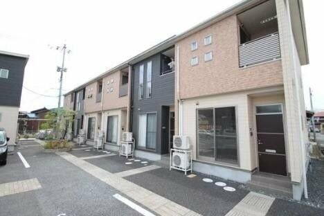 岡山県岡山市北区西辛川 賃貸アパート