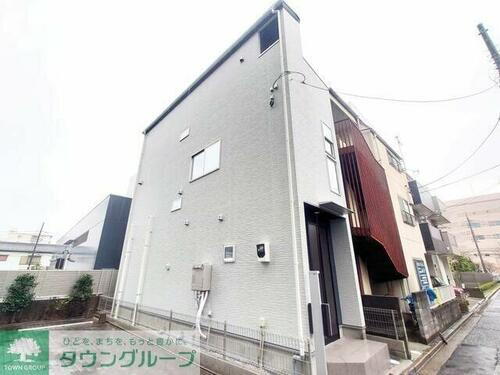 埼玉県さいたま市浦和区針ヶ谷４丁目 3階建 