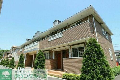 埼玉県北足立郡伊奈町栄４丁目 2階建