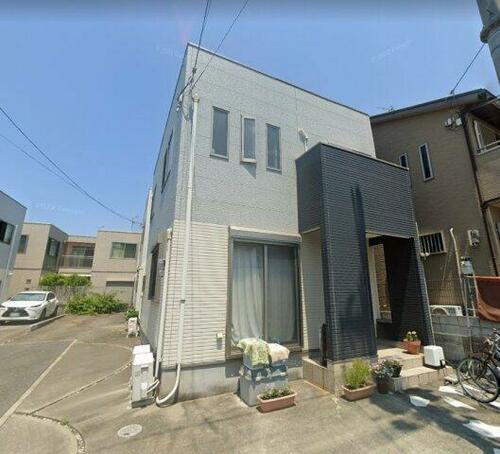 大阪府高石市東羽衣１丁目 2階建