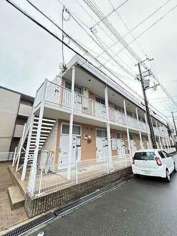 兵庫県尼崎市東本町４丁目 2階建