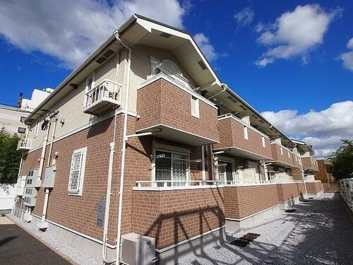 福岡県北九州市小倉北区高浜２丁目 2階建