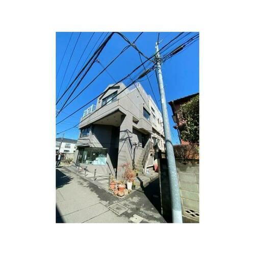 東京都調布市上石原１丁目 3階建